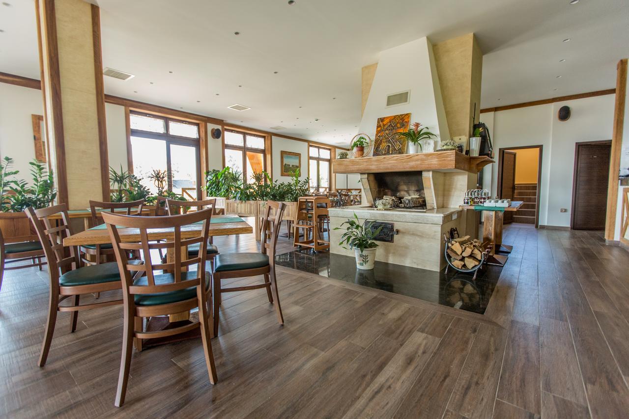 Etno Naselje Vrdnicka Kula Bed and Breakfast Vrdnik Zewnętrze zdjęcie